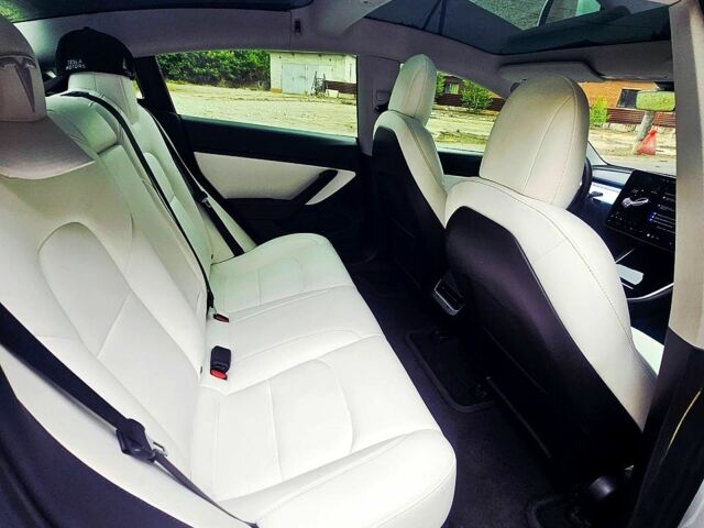 Тесла Модель 3 2020 в Запорожье на Automoto.ua Тесла Модель 3, объемом двигателя 0.32 л и пробегом 86 тыс. км за 23000 $, фото 1 на Automoto.ua