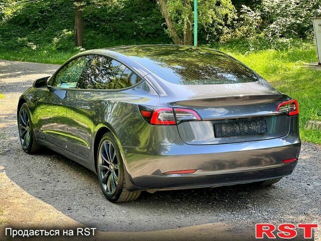 Тесла Модель 3, объемом двигателя 0.38 л и пробегом 63 тыс. км за 16400 $, фото 2 на Automoto.ua