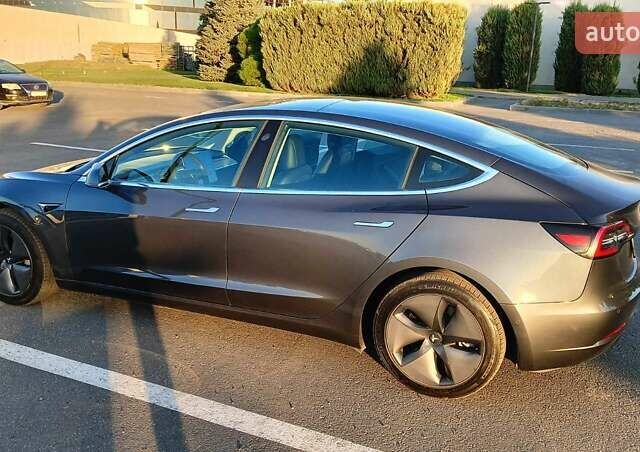 Тесла Модель 3, объемом двигателя 0 л и пробегом 77 тыс. км за 21500 $, фото 1 на Automoto.ua