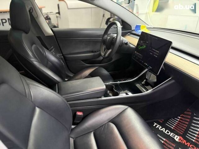 Тесла Модель 3, объемом двигателя 0 л и пробегом 106 тыс. км за 15990 $, фото 23 на Automoto.ua