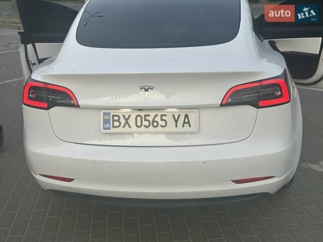 Тесла Модель 3, объемом двигателя 0 л и пробегом 101 тыс. км за 29600 $, фото 3 на Automoto.ua