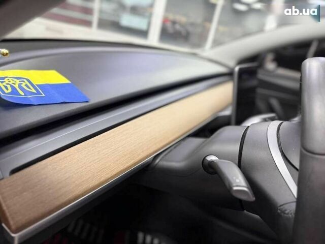 Тесла Модель 3, объемом двигателя 0 л и пробегом 106 тыс. км за 15990 $, фото 26 на Automoto.ua