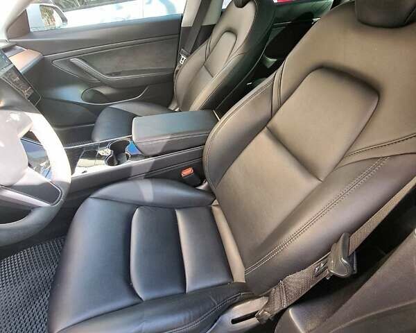 Тесла Модель 3, об'ємом двигуна 0 л та пробігом 65 тис. км за 17800 $, фото 1 на Automoto.ua