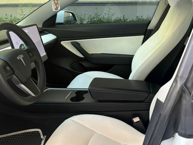 Тесла Модель 3, объемом двигателя 0 л и пробегом 62 тыс. км за 18000 $, фото 6 на Automoto.ua
