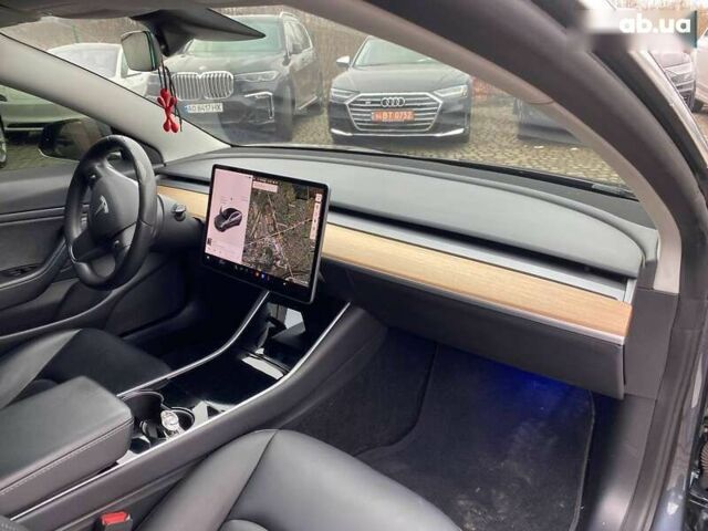 Тесла Модель 3, объемом двигателя 0 л и пробегом 93 тыс. км за 22800 $, фото 8 на Automoto.ua