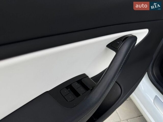 Тесла Модель 3, объемом двигателя 0 л и пробегом 120 тыс. км за 23500 $, фото 14 на Automoto.ua