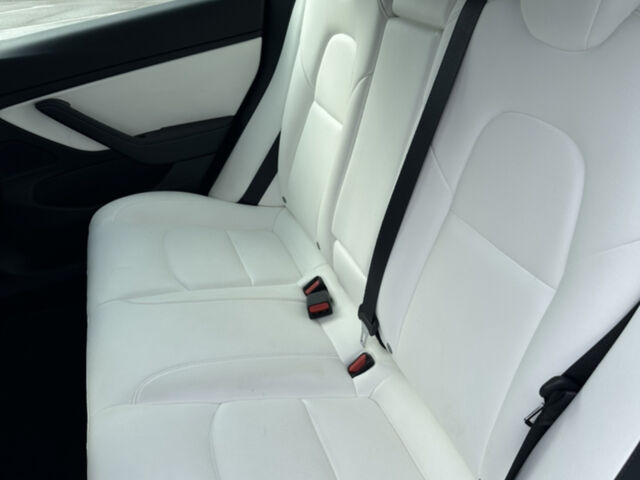 Тесла Модель 3, объемом двигателя 0 л и пробегом 99 тыс. км за 15600 $, фото 10 на Automoto.ua