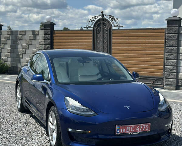 Тесла Модель 3, объемом двигателя 0 л и пробегом 62 тыс. км за 18750 $, фото 1 на Automoto.ua
