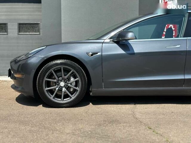 Тесла Модель 3, объемом двигателя 0 л и пробегом 93 тыс. км за 17999 $, фото 4 на Automoto.ua