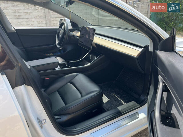 Тесла Модель 3, об'ємом двигуна 0 л та пробігом 93 тис. км за 17700 $, фото 30 на Automoto.ua