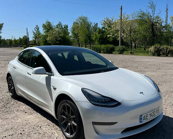 Тесла Модель 3, объемом двигателя 0 л и пробегом 49 тыс. км за 18500 $, фото 4 на Automoto.ua