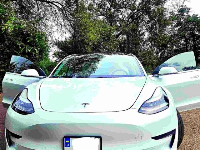 Тесла Модель 3 2020 в Запорожье на Automoto.ua Тесла Модель 3, объемом двигателя 0.32 л и пробегом 86 тыс. км за 23000 $, фото 3 на Automoto.ua