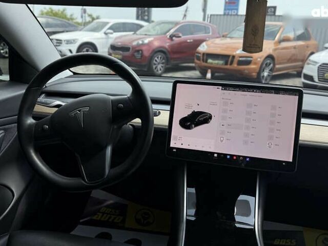 Тесла Модель 3, объемом двигателя 0 л и пробегом 160 тыс. км за 18000 $, фото 9 на Automoto.ua