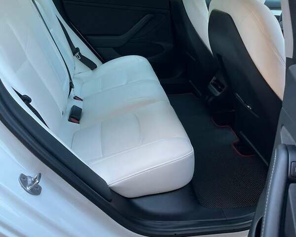 Тесла Модель 3, объемом двигателя 0 л и пробегом 38 тыс. км за 25500 $, фото 12 на Automoto.ua