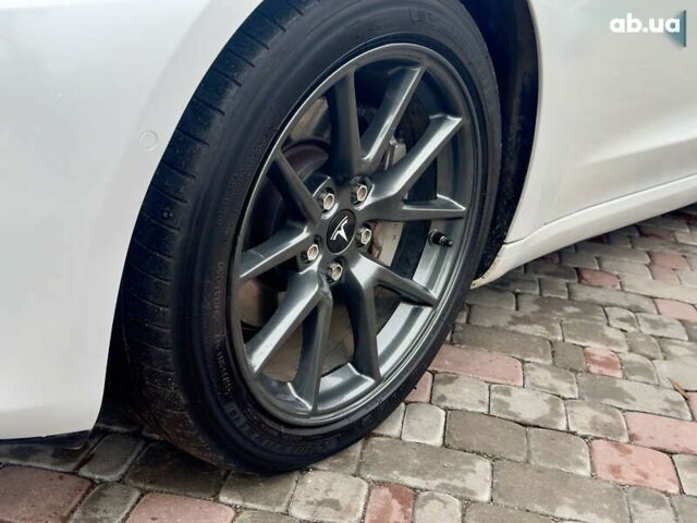 Тесла Модель 3, объемом двигателя 0 л и пробегом 84 тыс. км за 18300 $, фото 12 на Automoto.ua