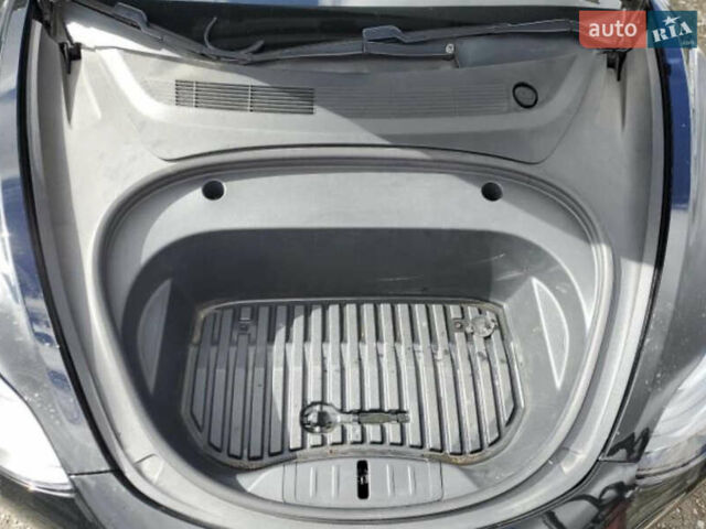 Тесла Модель 3, объемом двигателя 0 л и пробегом 128 тыс. км за 15000 $, фото 10 на Automoto.ua
