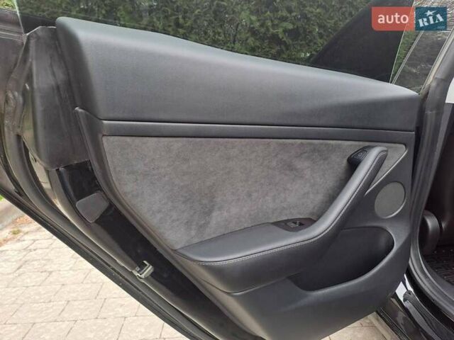 Тесла Модель 3, объемом двигателя 0 л и пробегом 65 тыс. км за 23900 $, фото 11 на Automoto.ua