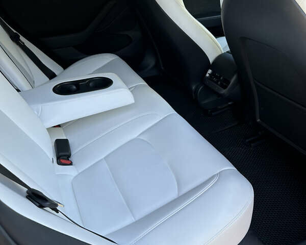 Тесла Модель 3, объемом двигателя 0 л и пробегом 51 тыс. км за 28500 $, фото 17 на Automoto.ua