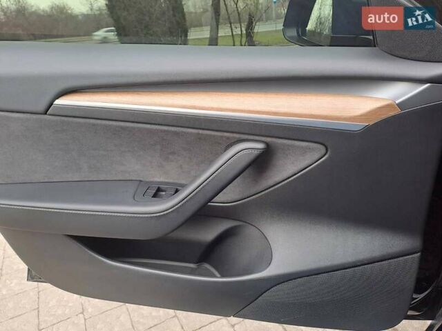 Тесла Модель 3, объемом двигателя 0 л и пробегом 65 тыс. км за 23900 $, фото 7 на Automoto.ua