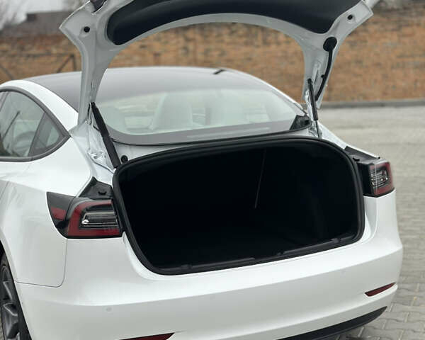 Тесла Модель 3, об'ємом двигуна 0 л та пробігом 137 тис. км за 16250 $, фото 10 на Automoto.ua