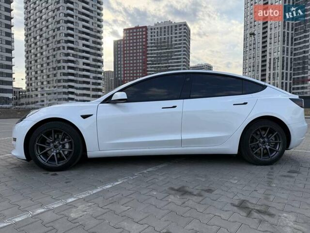 Тесла Модель 3, объемом двигателя 0 л и пробегом 76 тыс. км за 21000 $, фото 1 на Automoto.ua