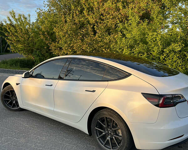 Тесла Модель 3, объемом двигателя 0 л и пробегом 99 тыс. км за 16900 $, фото 35 на Automoto.ua