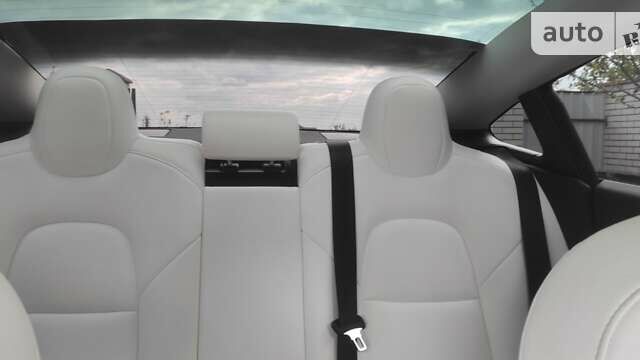 Тесла Модель 3, объемом двигателя 0 л и пробегом 76 тыс. км за 25500 $, фото 35 на Automoto.ua