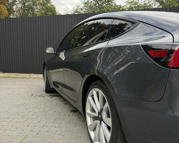 Тесла Модель 3, объемом двигателя 0 л и пробегом 118 тыс. км за 16700 $, фото 7 на Automoto.ua
