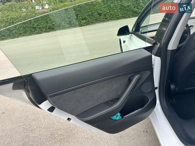Тесла Модель 3, объемом двигателя 0 л и пробегом 66 тыс. км за 20000 $, фото 13 на Automoto.ua