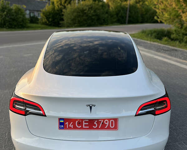 Тесла Модель 3, объемом двигателя 0 л и пробегом 99 тыс. км за 16900 $, фото 10 на Automoto.ua