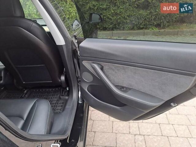 Тесла Модель 3, объемом двигателя 0 л и пробегом 65 тыс. км за 23900 $, фото 16 на Automoto.ua