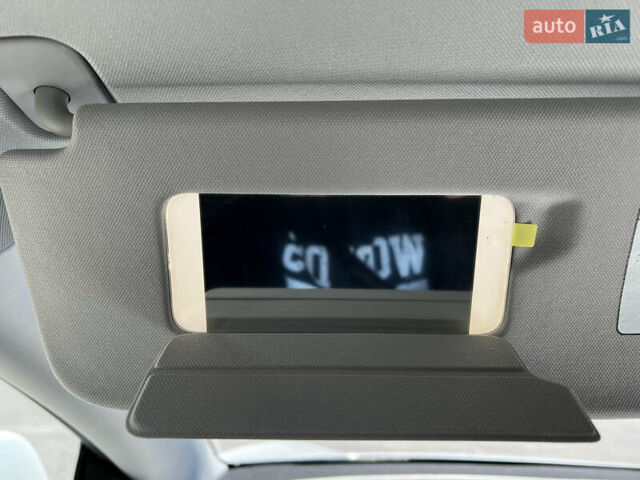 Тесла Модель 3, об'ємом двигуна 0 л та пробігом 40 тис. км за 20200 $, фото 31 на Automoto.ua