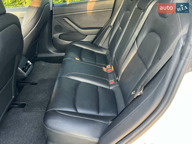 Тесла Модель 3, объемом двигателя 0 л и пробегом 99 тыс. км за 16900 $, фото 22 на Automoto.ua