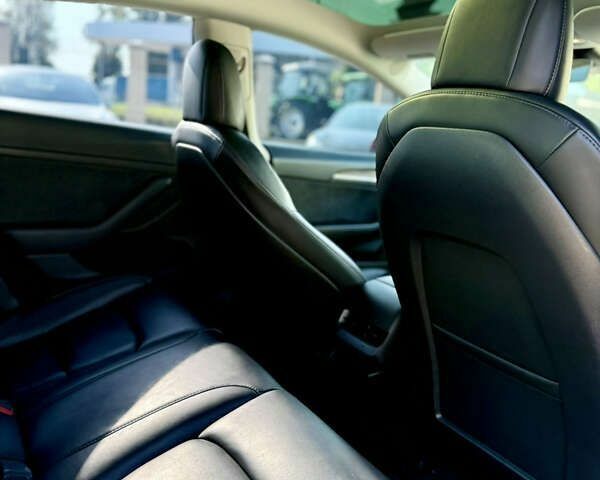 Тесла Модель 3, объемом двигателя 0 л и пробегом 155 тыс. км за 20500 $, фото 27 на Automoto.ua