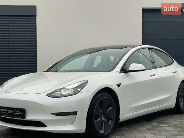 Тесла Модель 3, об'ємом двигуна 0 л та пробігом 65 тис. км за 25000 $, фото 1 на Automoto.ua