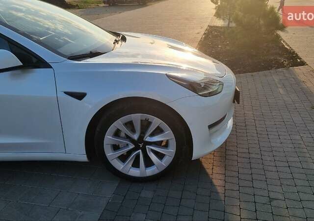 Тесла Модель 3, объемом двигателя 0 л и пробегом 64 тыс. км за 20300 $, фото 7 на Automoto.ua