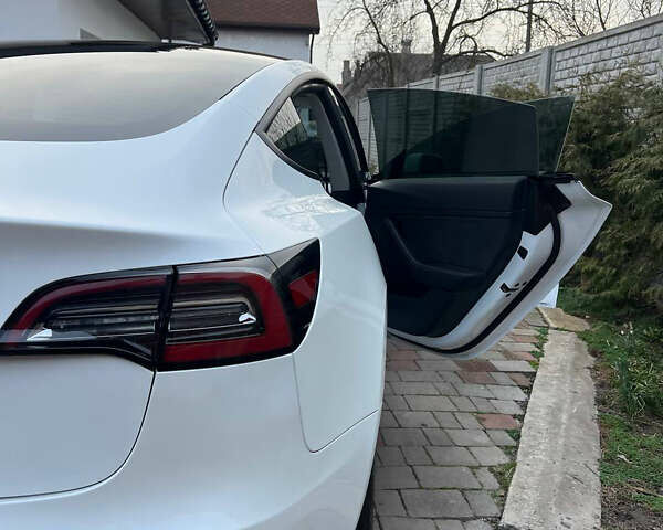 Тесла Модель 3, объемом двигателя 0 л и пробегом 96 тыс. км за 18500 $, фото 5 на Automoto.ua