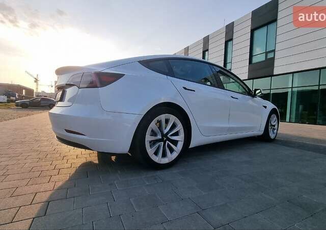Тесла Модель 3, объемом двигателя 0 л и пробегом 64 тыс. км за 20300 $, фото 8 на Automoto.ua