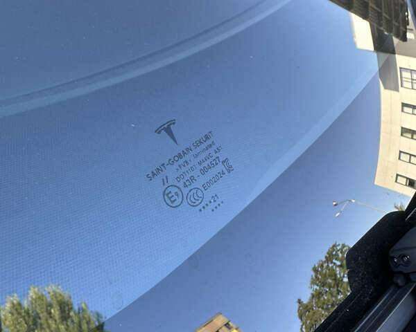 Тесла Модель 3, объемом двигателя 0 л и пробегом 51 тыс. км за 28500 $, фото 24 на Automoto.ua