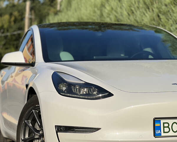 Тесла Модель 3, объемом двигателя 0 л и пробегом 56 тыс. км за 24800 $, фото 1 на Automoto.ua