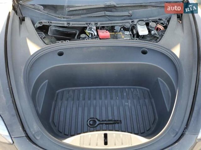 Тесла Модель 3, объемом двигателя 0 л и пробегом 70 тыс. км за 7650 $, фото 10 на Automoto.ua