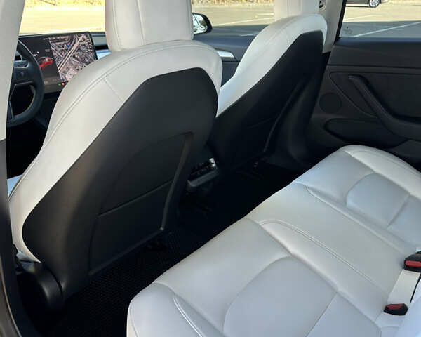 Тесла Модель 3, объемом двигателя 0 л и пробегом 51 тыс. км за 28500 $, фото 16 на Automoto.ua