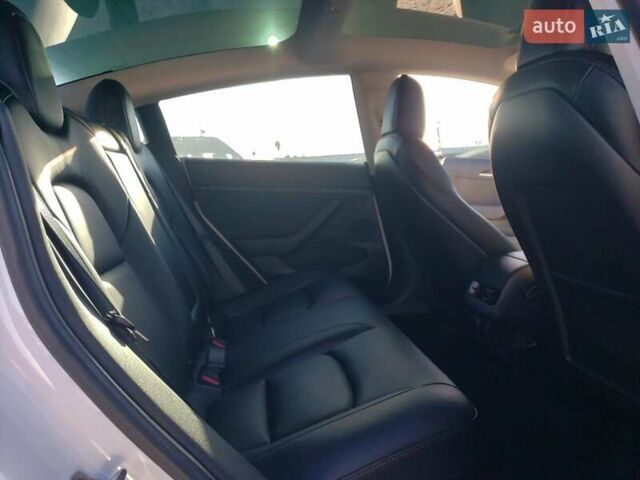 Тесла Модель 3, объемом двигателя 0 л и пробегом 45 тыс. км за 7750 $, фото 9 на Automoto.ua