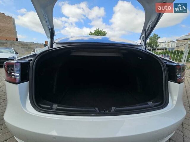 Тесла Модель 3, объемом двигателя 0 л и пробегом 51 тыс. км за 29000 $, фото 7 на Automoto.ua