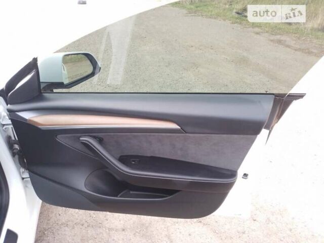 Тесла Модель 3, объемом двигателя 0 л и пробегом 26 тыс. км за 27000 $, фото 6 на Automoto.ua