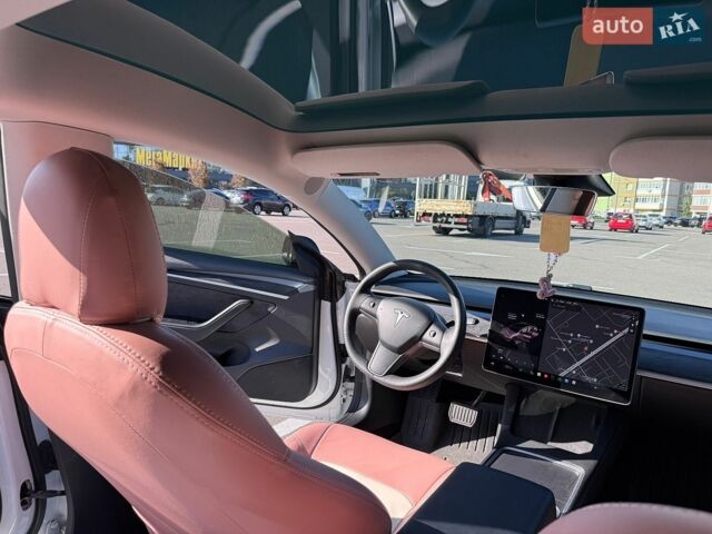 Тесла Модель 3, объемом двигателя 0 л и пробегом 65 тыс. км за 20999 $, фото 15 на Automoto.ua