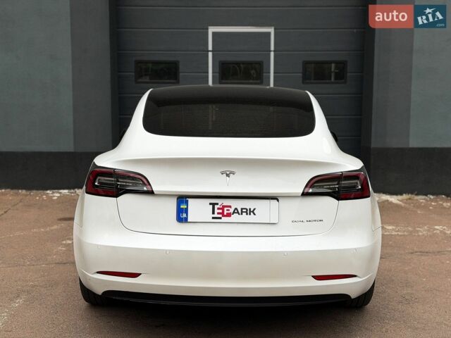 Тесла Модель 3, объемом двигателя 0 л и пробегом 67 тыс. км за 20999 $, фото 7 на Automoto.ua