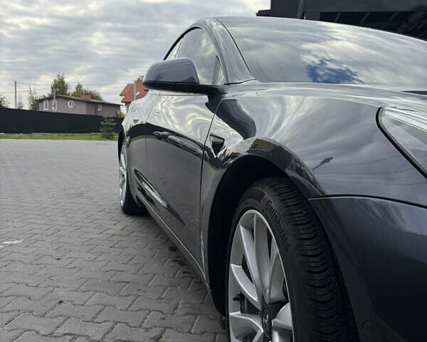 Тесла Модель 3, объемом двигателя 0 л и пробегом 118 тыс. км за 16700 $, фото 6 на Automoto.ua