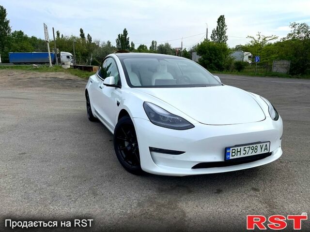 Тесла Модель 3, об'ємом двигуна 0.21 л та пробігом 73 тис. км за 19999 $, фото 1 на Automoto.ua
