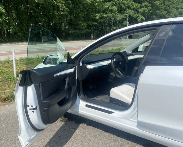 Тесла Модель 3, объемом двигателя 0 л и пробегом 55 тыс. км за 19000 $, фото 3 на Automoto.ua